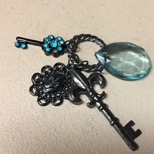 Fleur de Lis Key Charm